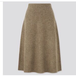 Uniqlo Soufflé Yarn Flare Skirt in XS